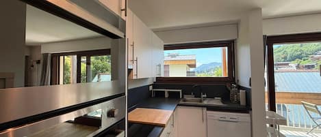 Refrigerador, microondas, horno y lavavajillas