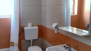 Apartment, 1 Bedroom, Smoking, Private Pool | Bathroom | Free toiletries, towels