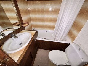 Bathroom - Charming 3-Room Apartment with Mezzanine, 1km from Ski Lifts - Megève (Megève)