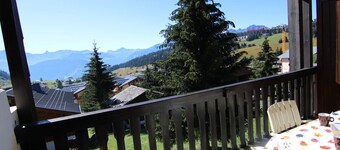 Cozy studio in Les Saisies for 4 with balcony