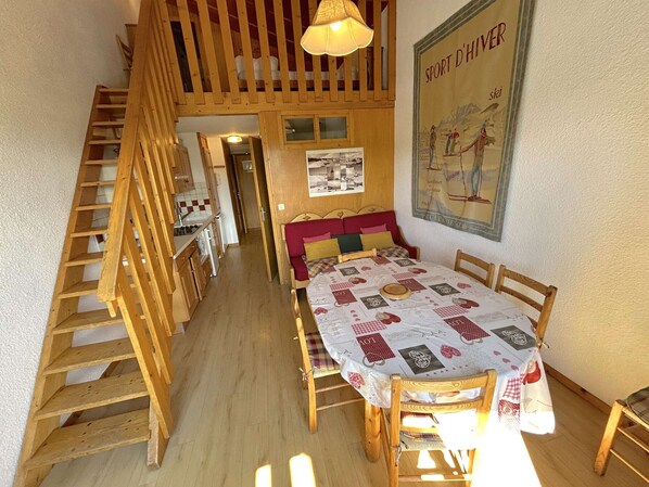 Dining - 2-room mezzanine apartment Les Saisies 8 people (Les Saisies)