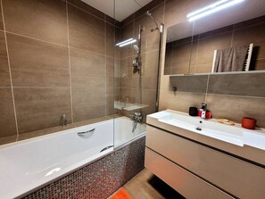 Hair dryer, towels