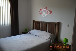 2 Schlafzimmer, Bügeleisen/Bügelbrett, Internetzugang, Bettwäsche