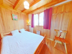 2 chambres, fer et planche Ă repasser