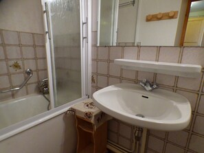 Bathroom - Studio cabin Les Saisies for 5, central location (Les Saisies)