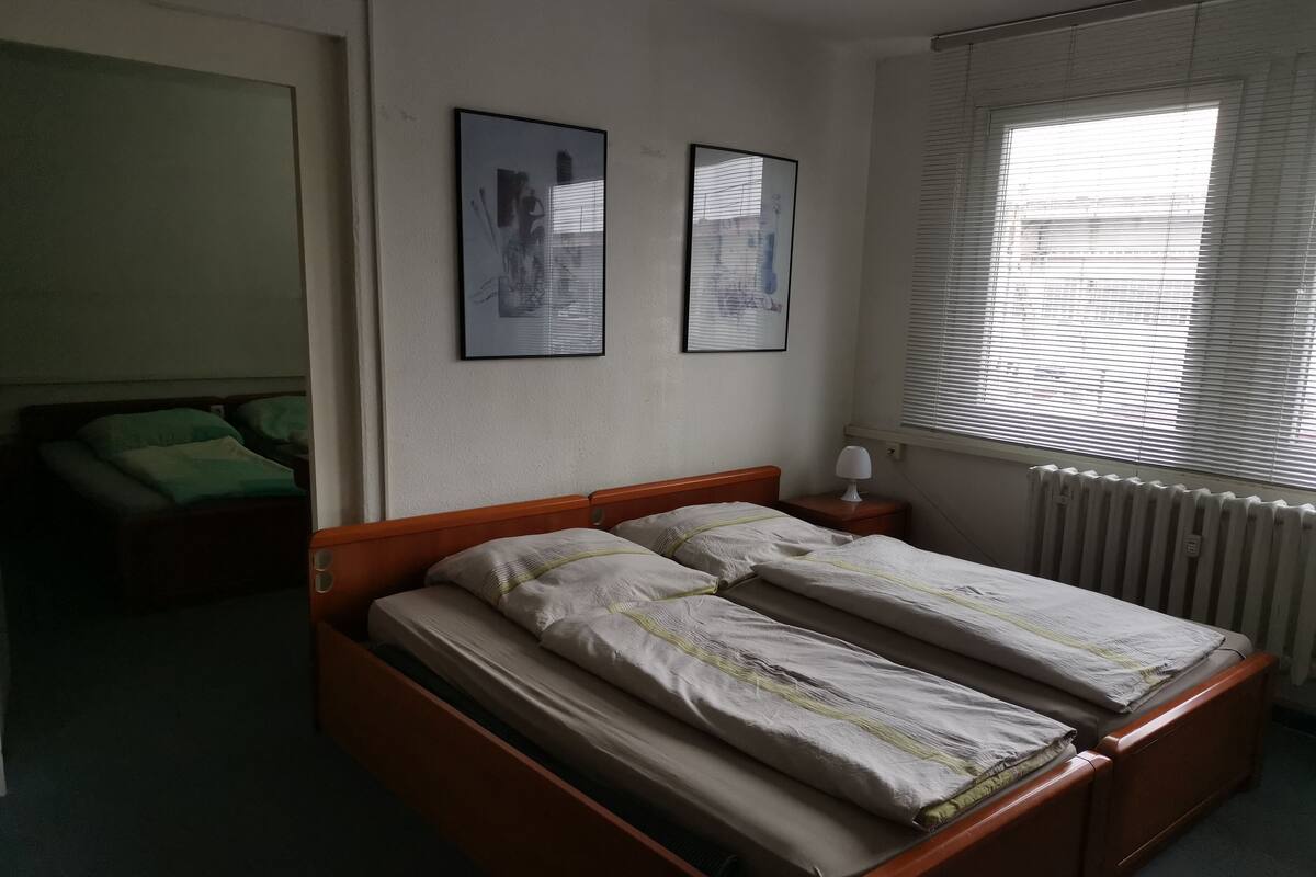 Suite básica, baño compartido | Servicios de la habitación