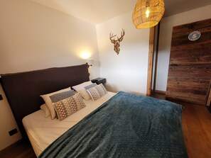 3 habitaciones, tabla de planchar con plancha y wifi gratis 