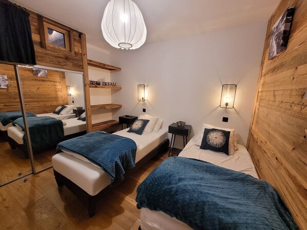 3 bedrooms, iron/ironing board, free WiFi