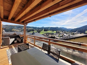 Outdoor dining - Exceptional spacious and quiet duplex in Les Gets (Les Gets)