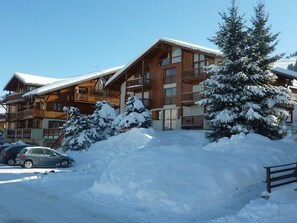 Exterior - Apartment in Crest-Voland near slopes with garage (Crest-Voland)