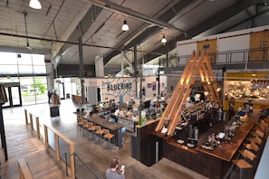 Bar (in der Unterkunft)