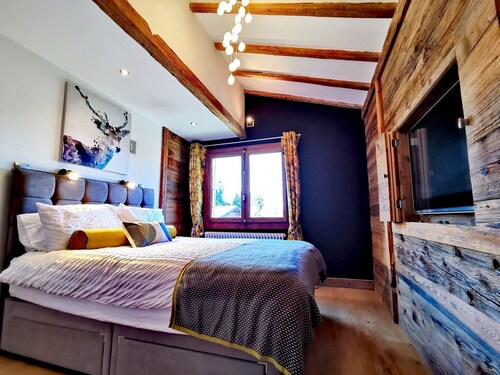 Cozy chalet with fireplace and parking, for 8 people