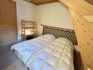 2 bedrooms