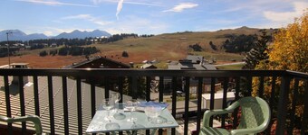 Cozy 2-Room Apartment for 5 at Les Saisies with Balcony & Great Amenities