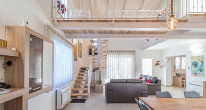 Vacation Home "Capriccio Mediterraneo" with Sea View, Air Conditioning, Terrace & Garden