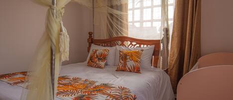 3 chambres, Wi-Fi gratuit, draps fournis