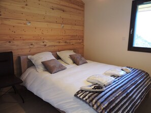 2 bedrooms, iron/ironing board, free WiFi - T3 in Les Gets, view of the slopes (Les Gets)