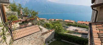 Rustico Minichèto -La Vigna: lovely apartment wit lake view balcony