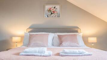 3 bedrooms, iron/ironing board, travel crib, WiFi