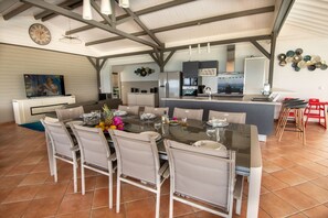 Dining - Magnificent villa close to the sea (Le Diamant)
