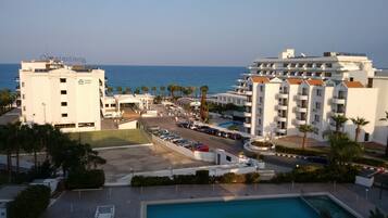 Vue depuis lâhĂ©bergement