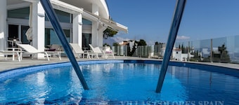 Sea View Villa with Heated Pool and Wheelchair Accessible
