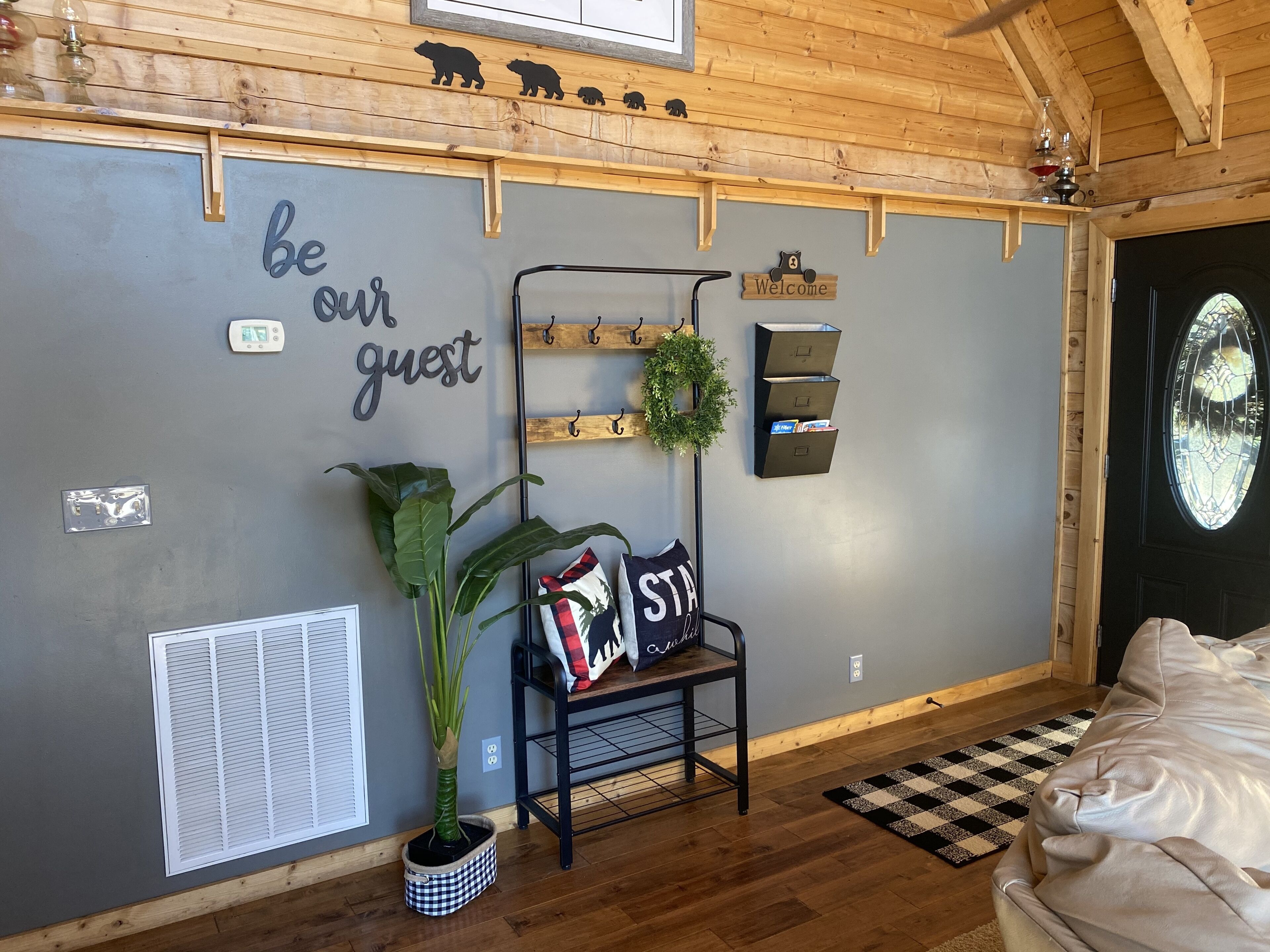 Lakefront log cabin on stunning Cherokee Lake!!