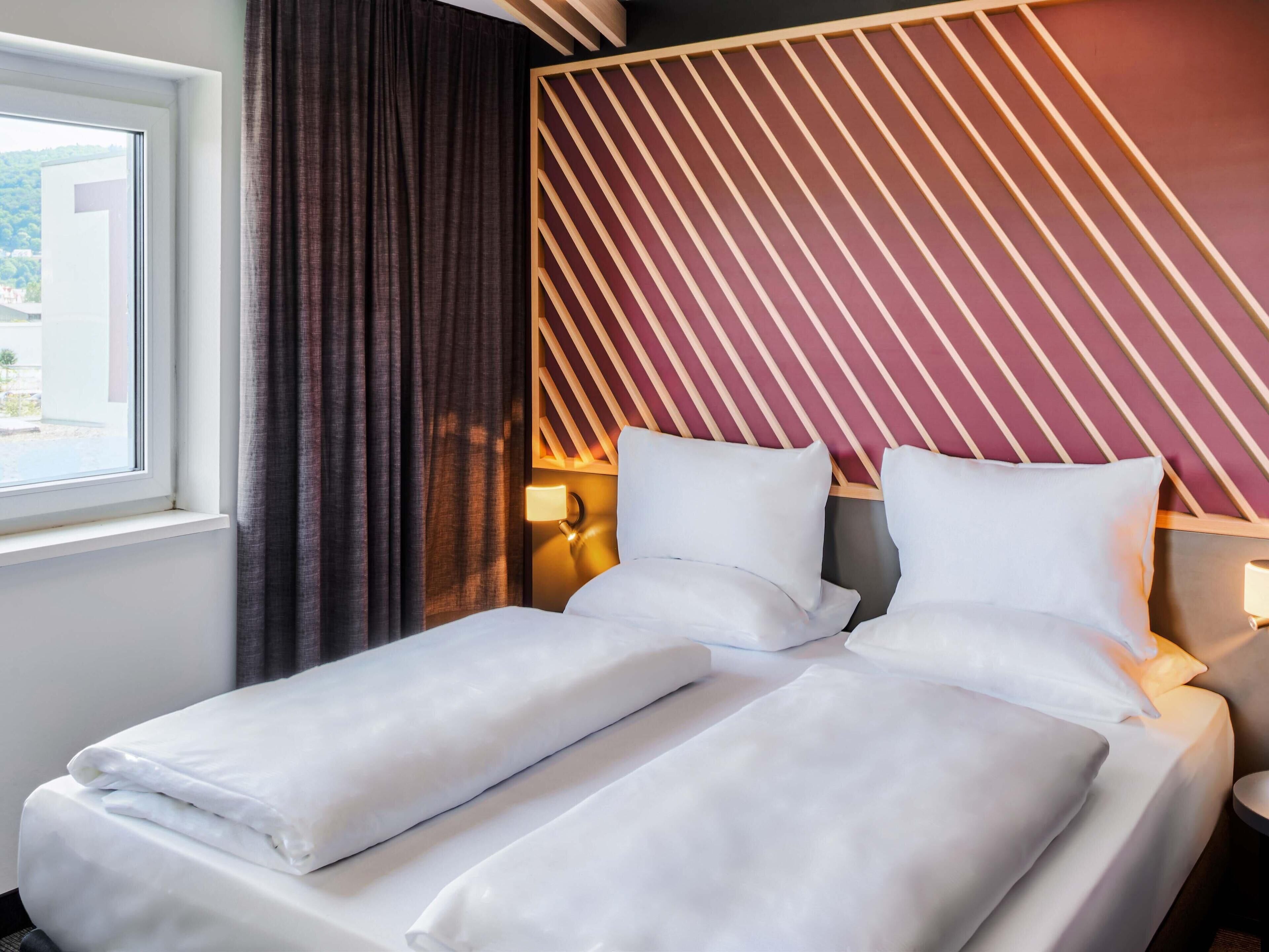 Premium Double Room | Desk, soundproofing, free WiFi, bed sheets