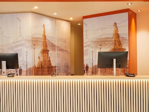 Lobby - B&B Hotel Heidelberg (Heidelberg)