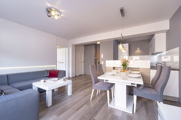 Appartement, 1 slaapkamer, balkon, langs het strand | 1 slaapkamer, beddengoed