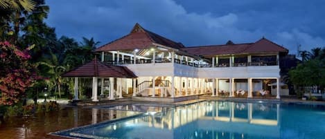 Alberca al aire libre