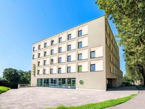 Exterior - B&B Hotel Karlsruhe (Karlsruhe)