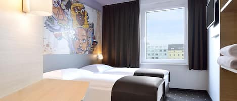 Literie hypoallergénique, bureau, Wi-Fi gratuit, draps fournis