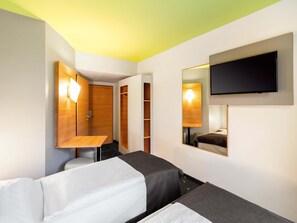 Kamar Twin | Seprai antialergi, meja kerja, Wi-Fi gratis, dan seprai linen