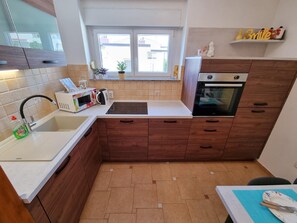 Fridge, microwave, coffee/tea maker, toaster