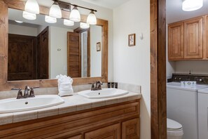 Combined shower/bathtub, hair dryer