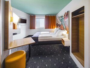 Chambre avec lits jumeaux | Literie hypoallergénique, bureau, chambres insonorisées, Wi-Fi gratuit