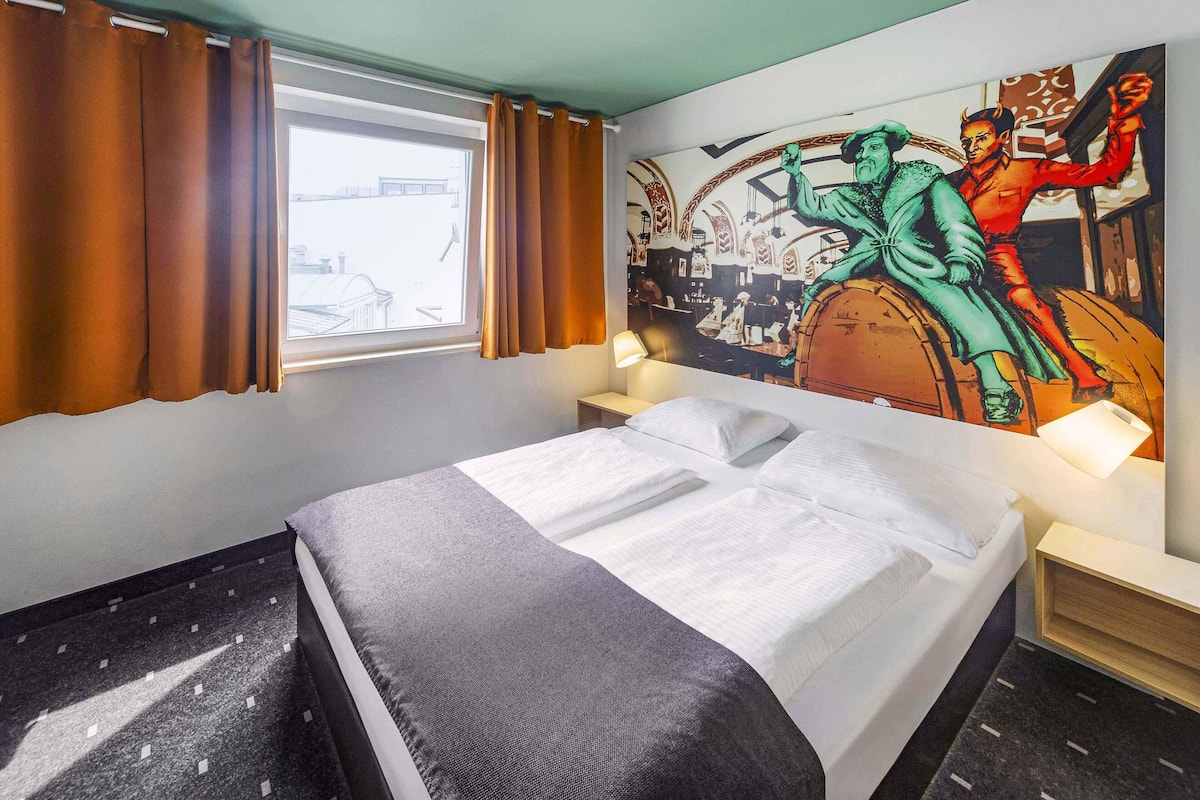 Double Room | Hypo-allergenic bedding, desk, soundproofing, free WiFi