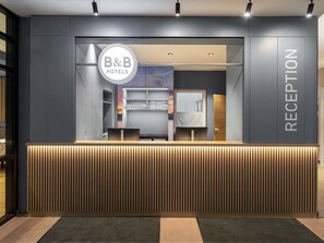 Lobby - B&B Hotel Leipzig-City (Leipzig)