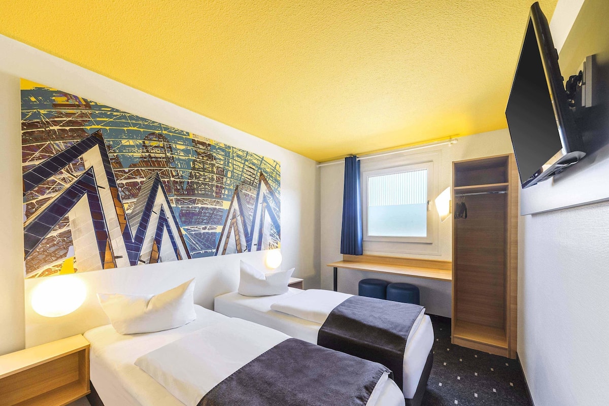 Tomannsrom | Allergitestet sengetøy, skrivebord, lydisolert og wi-fi (inkludert)