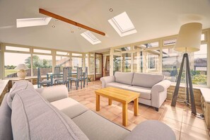 House | Living area | 32-inch flat-screen TV with satellite channels, TV - Cheviot View (Seahouses)