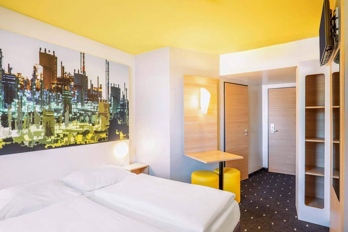 ห้องพักสำหรับสี่ท่าน | โต๊ะทำงาน, ห้องเก็บเสียง, Wi-Fi ฟรี, ผ้าปูที่นอน