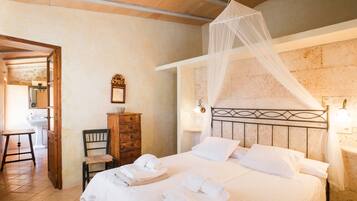 4 dormitorios, tabla de planchar con plancha, wifi gratis y ropa de cama