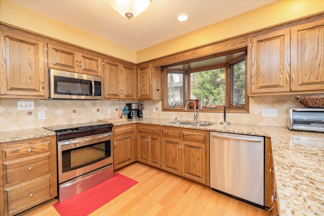 5 Mile Sunrise on Lake Gaston - Beautiful Main Lake Views