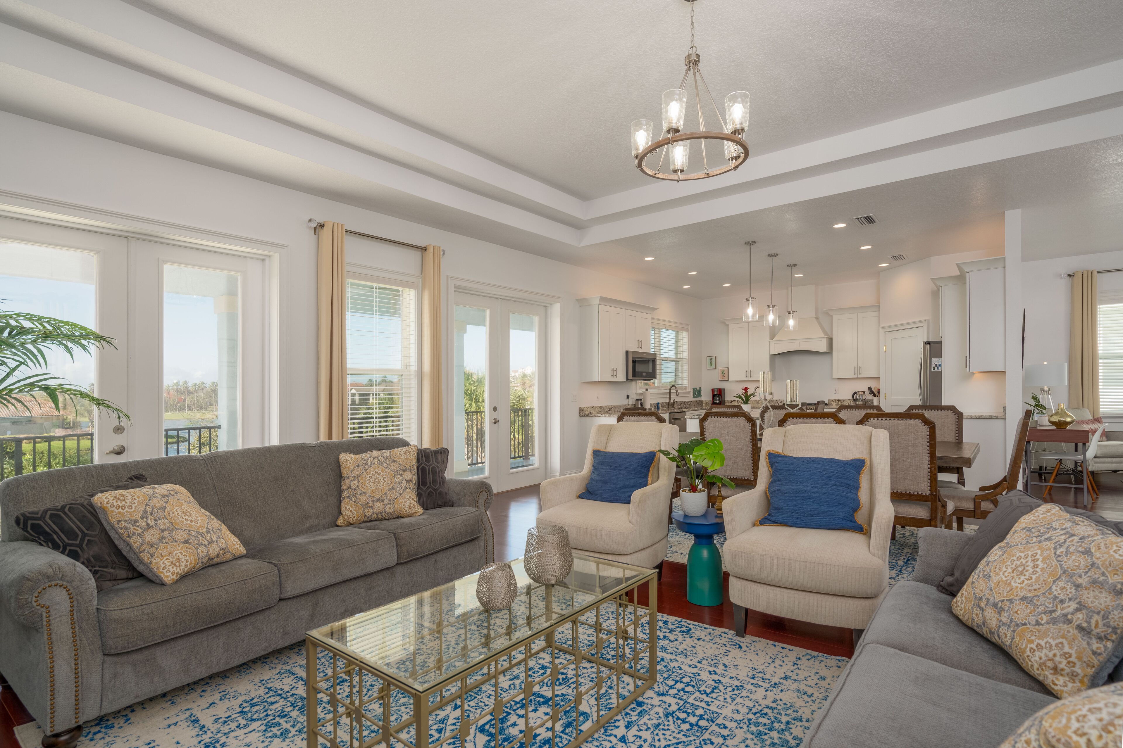 'TAKE A BREAK' -  POOL HOME IN CINNAMON BEACH!