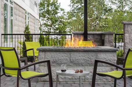 SpringHill Suites by Marriott East Rutherford Meadowlands Carlstadt - Image 10