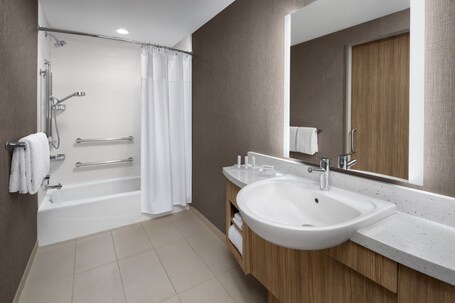 SpringHill Suites by Marriott East Rutherford Meadowlands Carlstadt - Image 5
