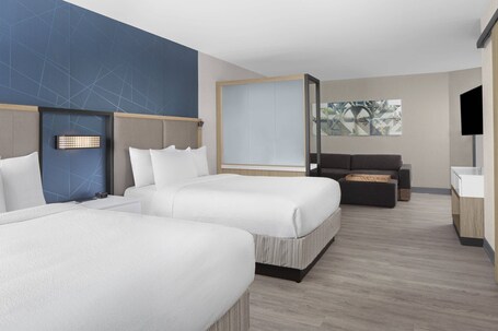 SpringHill Suites by Marriott East Rutherford Meadowlands Carlstadt - Image 18