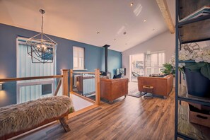 House | Living area | 32-inch flat-screen TV with satellite channels, TV, Netflix - Sea Larks (Morpeth)