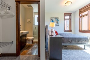 3 Schlafzimmer, Bügeleisen/Bügelbrett, Reisekinderbett, kostenloses WLAN